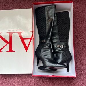 Anne Klein Runway Black Leather Tall Boots Size 9